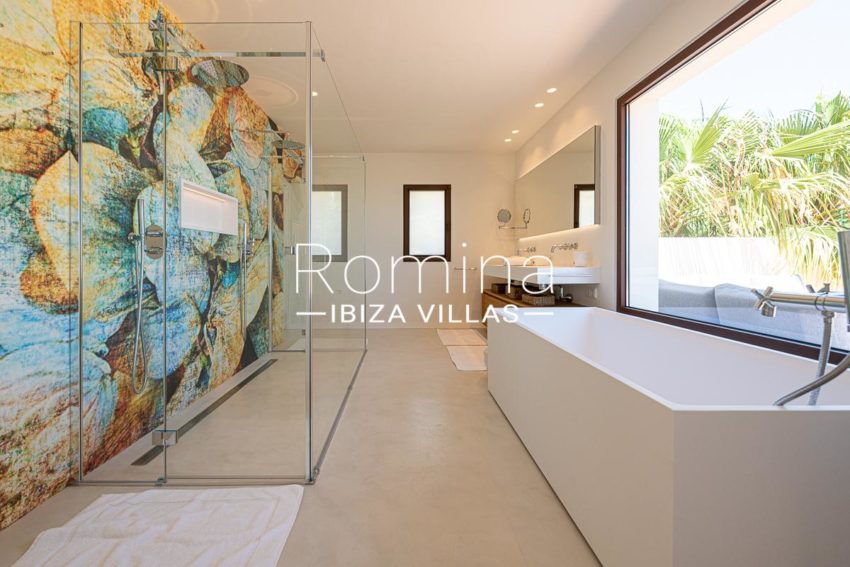 3.5 ROMINA IBIZA VILLAS VILLA MARTINET RV5120-38