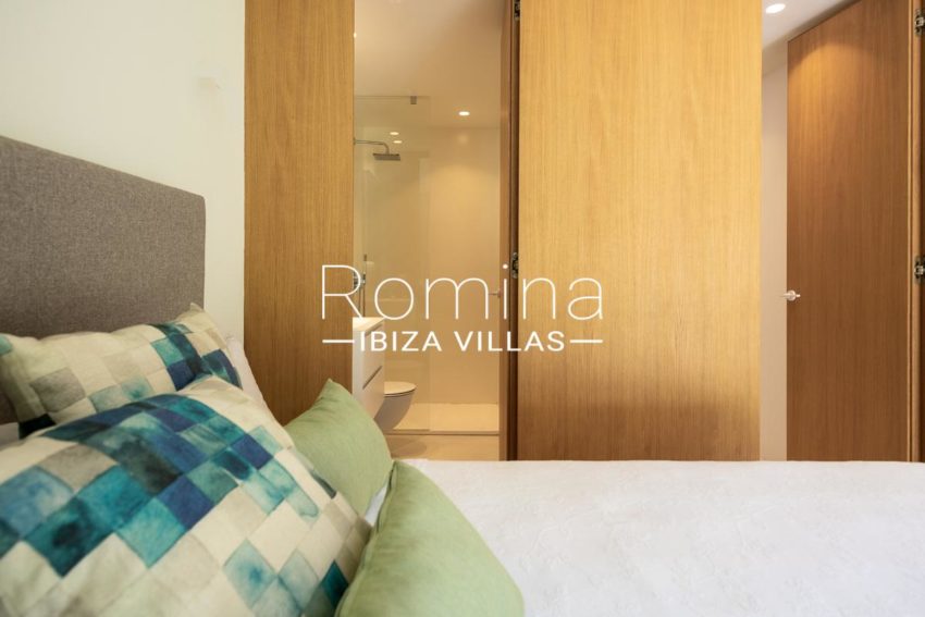 3.9.2 ROMINA IBIZA VILLAS VILLA MARTINET RV5120-38