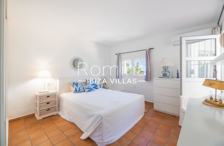 3 ROMINA IBIZA VILLAS CAN GERMA RV5122-57
