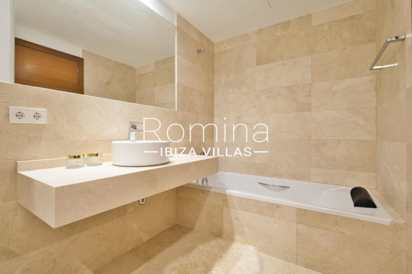 4.3 romina ibiza villas RV5125-15 Penthouse Colibri