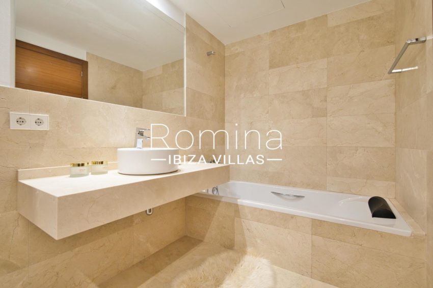 4.3 romina ibiza villas RV5125-15 Penthouse Colibri