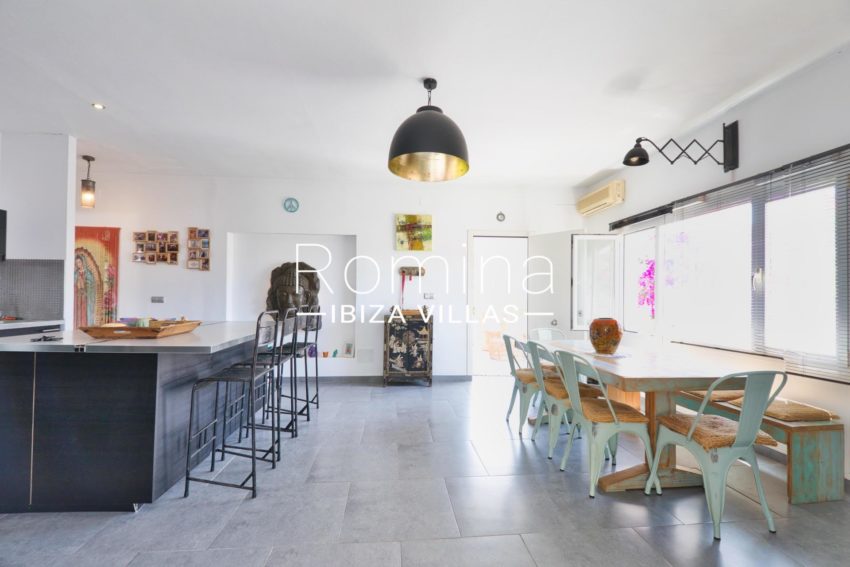 2.3 RV5132-01 CASA FICUS ROMINA IBIZA VILLAS