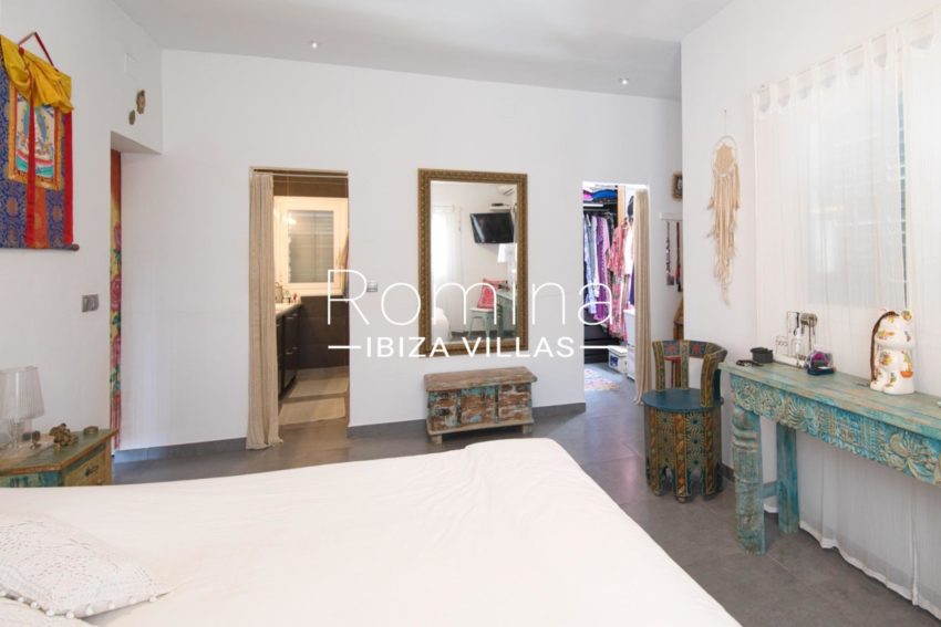 3.1 RV5132-01 CASA FICUS ROMINA IBIZA VILLAS