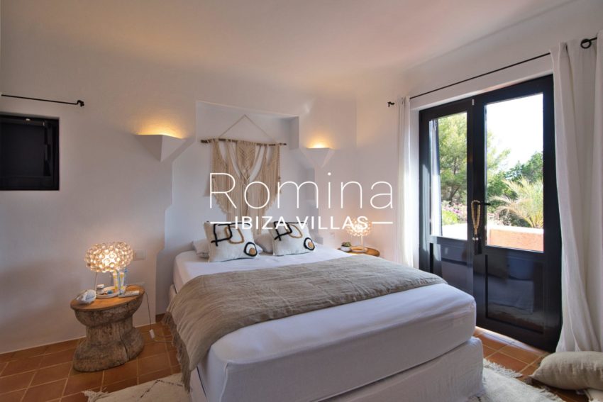 5 RV5146-01 Villa Kasbah Romina Ibiza Villas