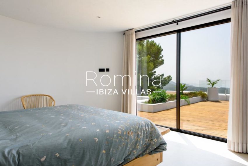 5.9.1 RV5143-56 Villa Amouage romina ibiza villas