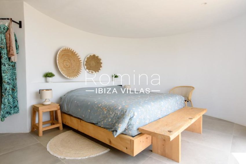 5.9.2 RV5143-56 Villa Amouage romina ibiza villas