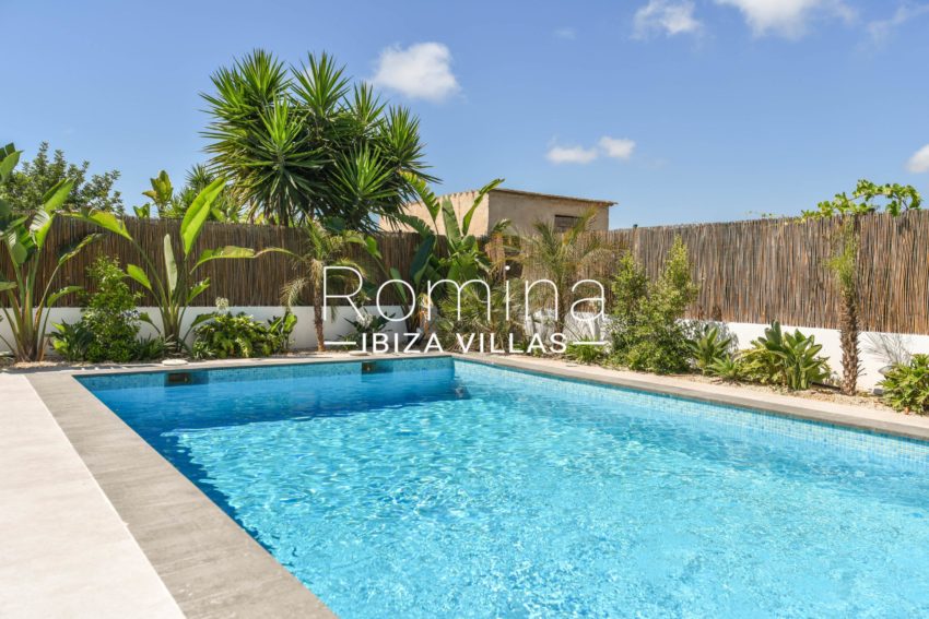 1.4 RV5157-37 Villa Andrei Romina Ibiza villas