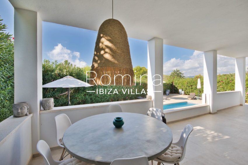 15.1. RV5153-02 Villa Can Pep Simo Romina Ibiza villas - terrasse lunch