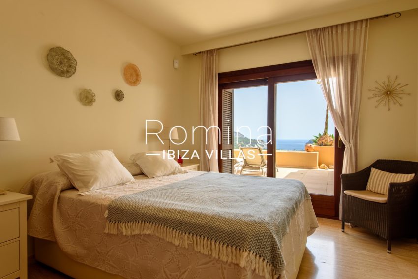 4.3 RV5168-71 Penthouse Vedra Romina Ibiza Villas.