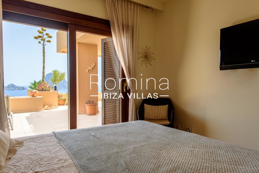 4.4 RV5168-71 Penthouse Vedra Romina Ibiza Villas.