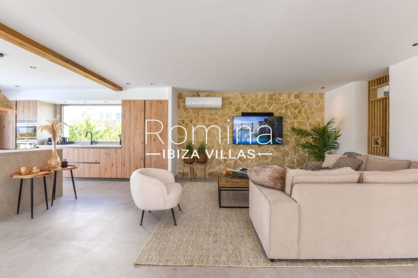 4.5 RV5157-37 Villa Andrei Romina Ibiza villas