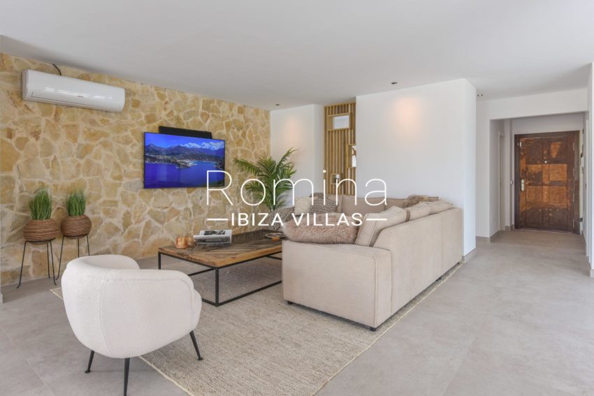 4.6 RV5157-37 Villa Andrei Romina Ibiza villas