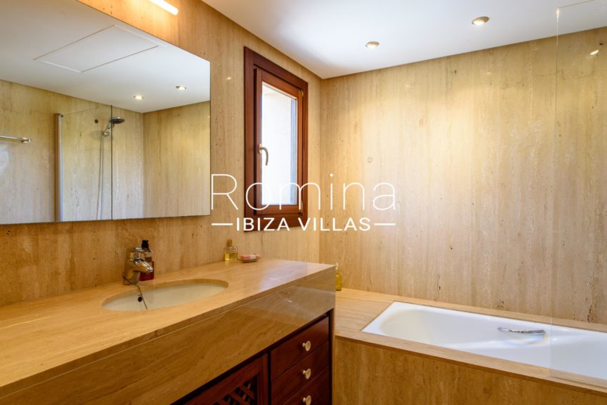 5 RV5168-71 Penthouse Vedra Romina Ibiza Villas.