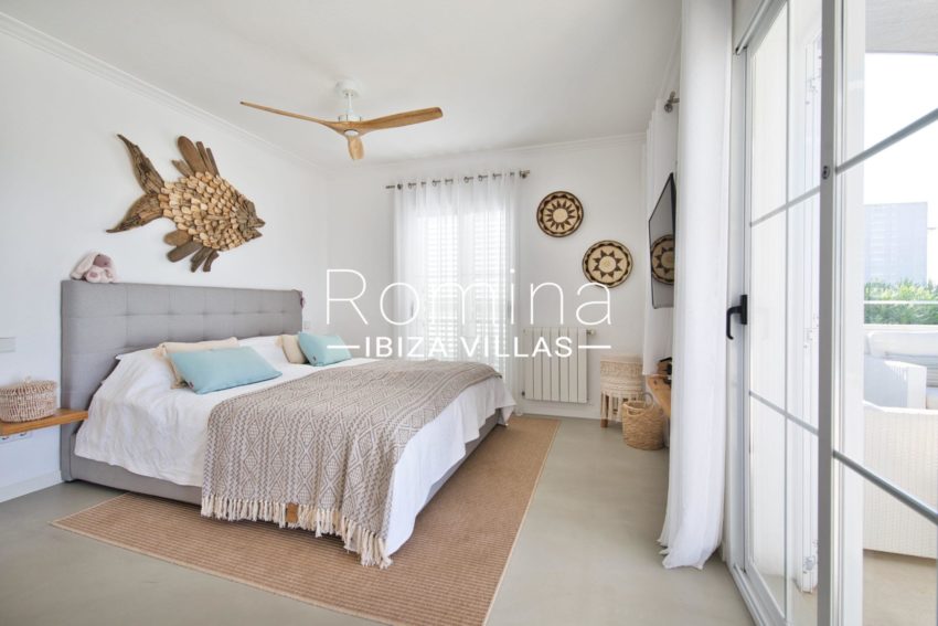 5.3 RV5153-02 Villa Can Pep Simo Romina Ibiza villas - bedroom3