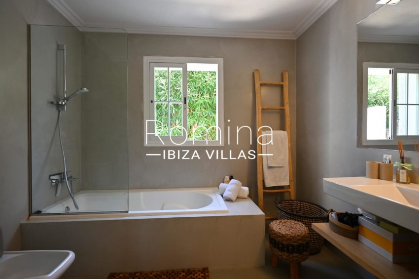 6 RV5153-02 Villa Can Pep Simo Romina Ibiza villas