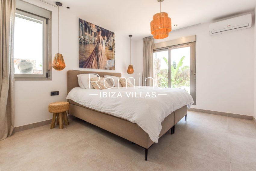 6.14 RV5157-37 Villa Andrei Romina Ibiza villas