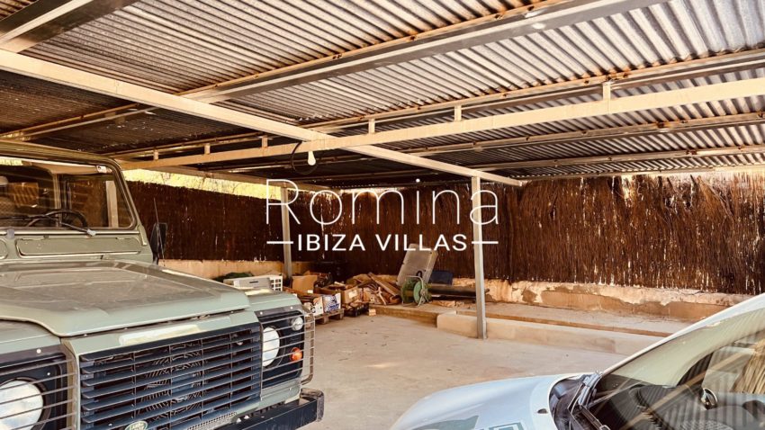 17-RV5182-45 CAN ROMEO - romina ibiza villas - garage