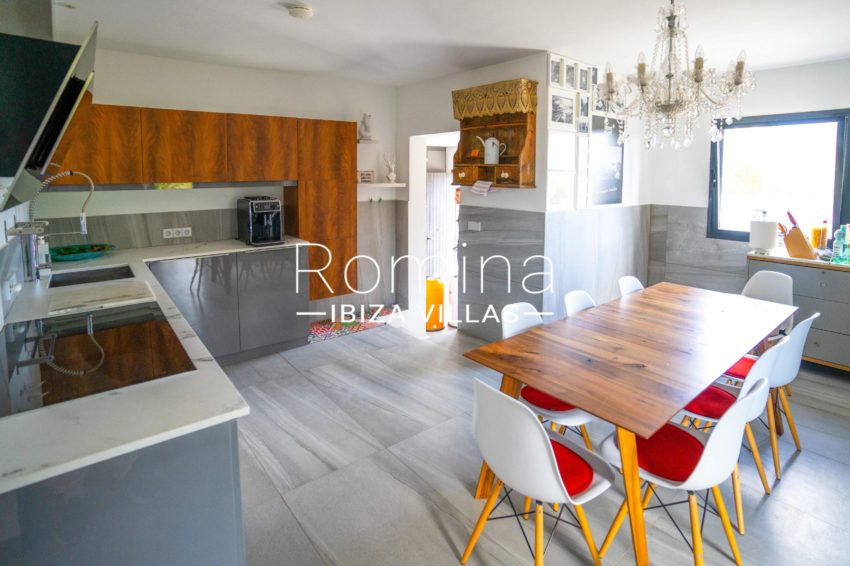 3.1-RV5181-45 casa frida - romina ibiza villas - kitchen