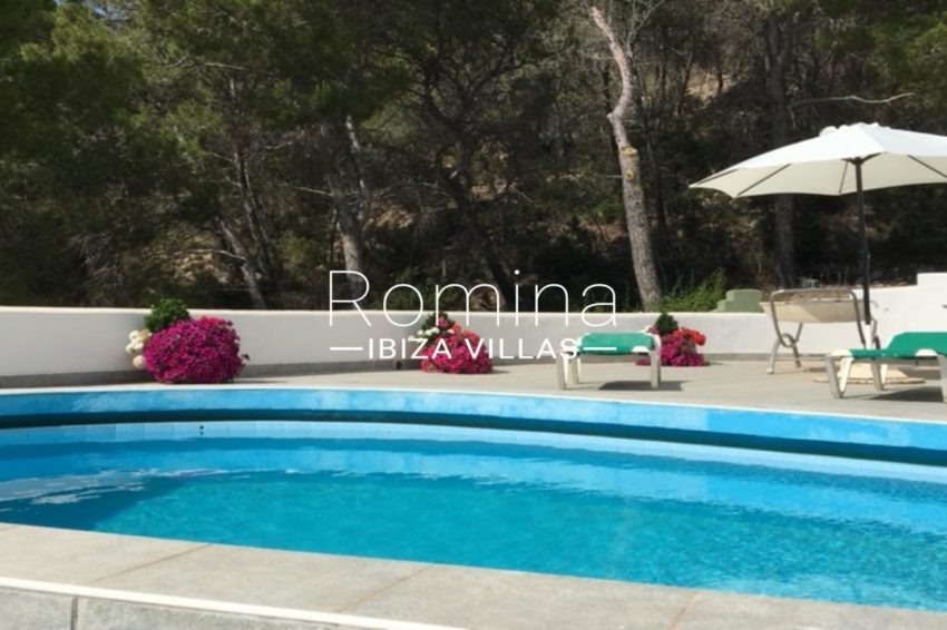 1.2.0 RV5192-105 VILLA ELIXIR-Romina-Ibiza-Villas & Co-cala-salada-villa-sale-pool