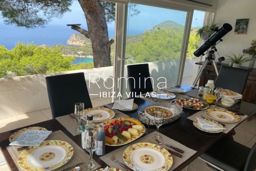 2 RV5192-105 VILLA ELIXIR-Romina-Ibiza-Villas & Co-cala-salada-dining-sale-villa