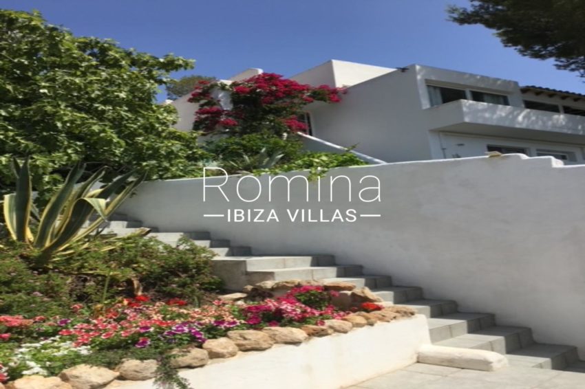 8.1 RV5192-105 VILLA ELIXIR-Romina-Ibiza-Villas & Co-cala-salada-villa-sale