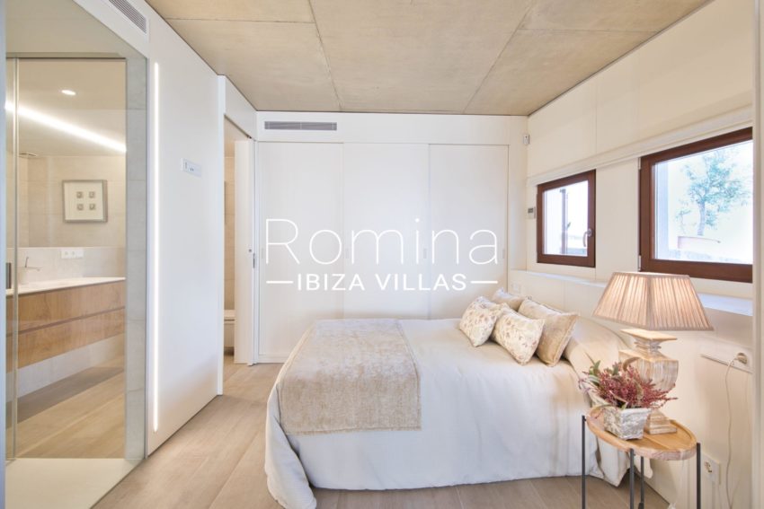 2.10 ROMINA IBIZA VILLAS & CO RV5231-01 ATICO BULGARI