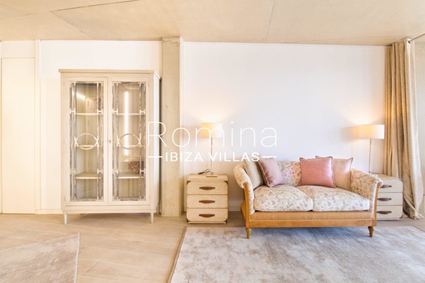 2.12 ROMINA IBIZA VILLAS & CO RV5231-01 ATICO BULGARI