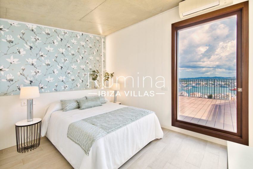 2.13 ROMINA IBIZA VILLAS & CO RV5231-01 ATICO BULGARI
