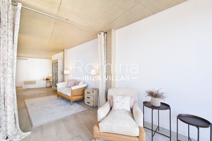 2.7 ROMINA IBIZA VILLAS & CO RV5231-01 ATICO BULGARI