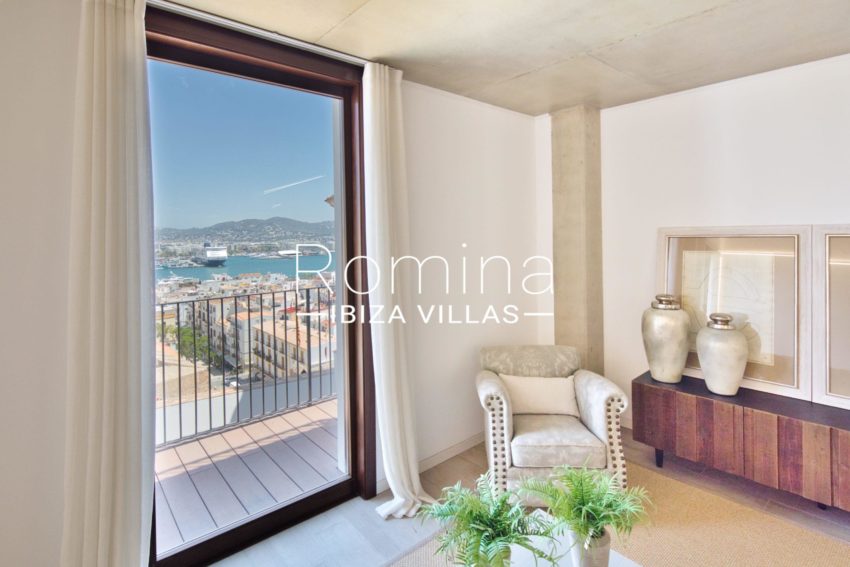 3.9 RV5240-01 ATICO BULGARI B ROMINA IBIZA VILLAS & CO