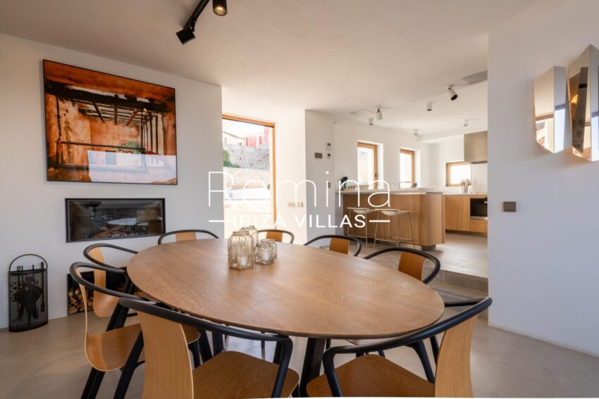 3-4 PALACIO MANESKIN ROMINA IBIZA VILLAS & CO