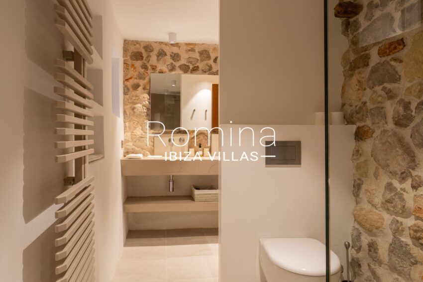 6-13 PALACIO MANESKIN ROMINA IBIZA VILLAS & CO