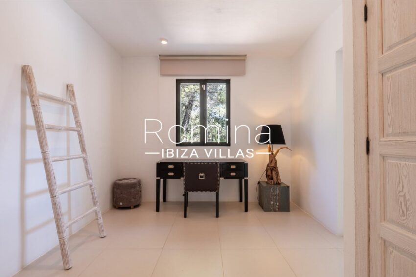 FincaEsCollet_Romina Ibiza Villas & Co_18-4-25-57