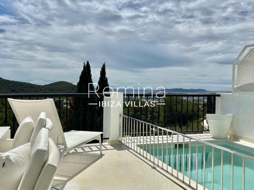 Romina Ibiza Villas & Co-1743152201116597luxury-apartment-with-unforgettable-views-in-can-furnet_(3)