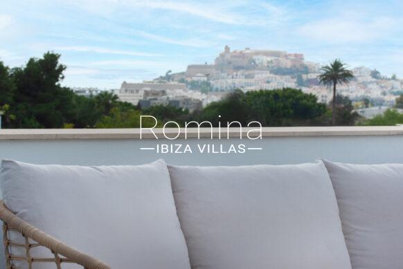 RV5371-38 TOWNHOUSE JESUS