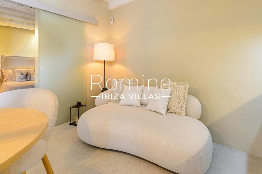 2.0 salon Romina ibiza villas & Co