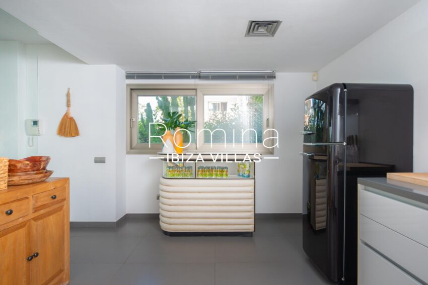3.2 KITCHEN ROMINA IBIZA VILLAS & CO