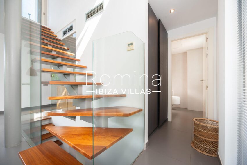 6 STAIRS ROMINA IBIZA VILLAS & CO