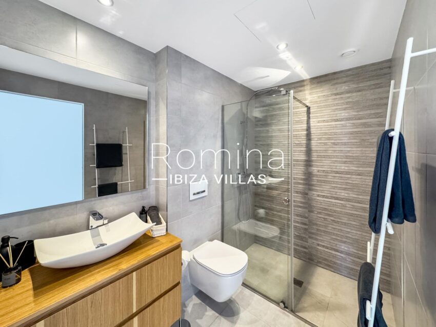 20260209122246000000_14