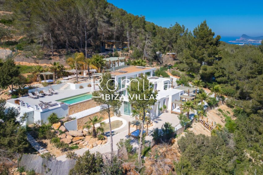 0 DRONE ROMINA IBIZA VILLAS & CO RV5383-01 GREEN HILLS