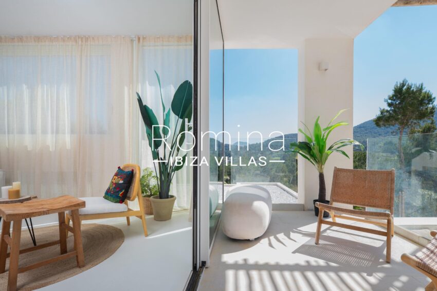 2.1 LIVING AREA ROMINA IBIZA VILLAS & CO RV5383-01 GREEN HILLS