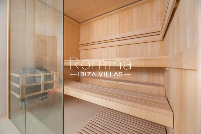 4.10 SAUNA ROMINA IBIZA VILLAS & CO RV5383-01 GREEN HILLS