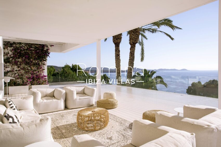 15-villa-lilly-bloom