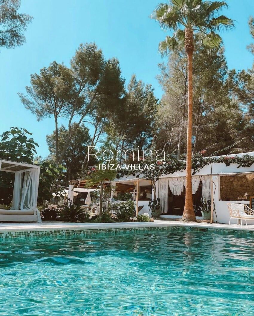 Authentic finca with annexes and rental license in peaceful location (11)