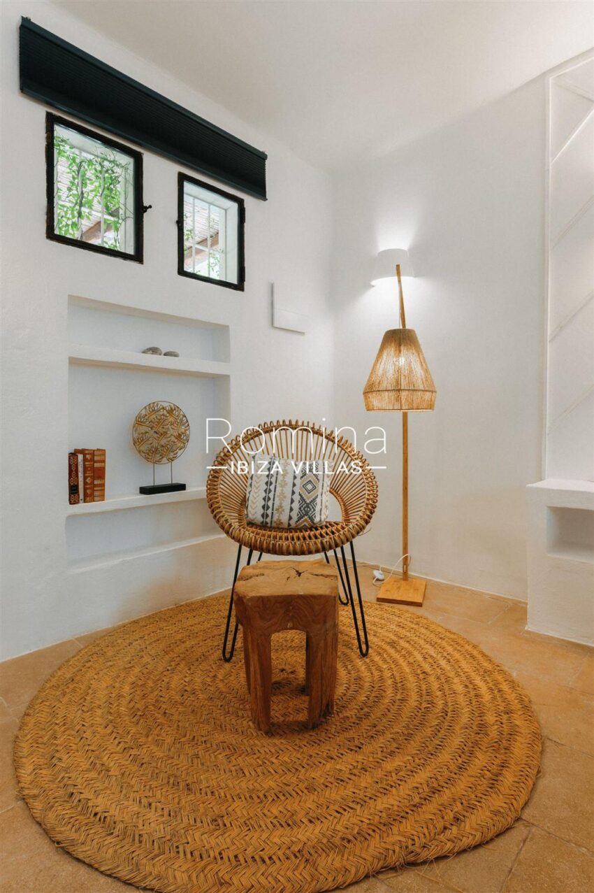 Authentic finca with annexes and rental license in peaceful location (38)
