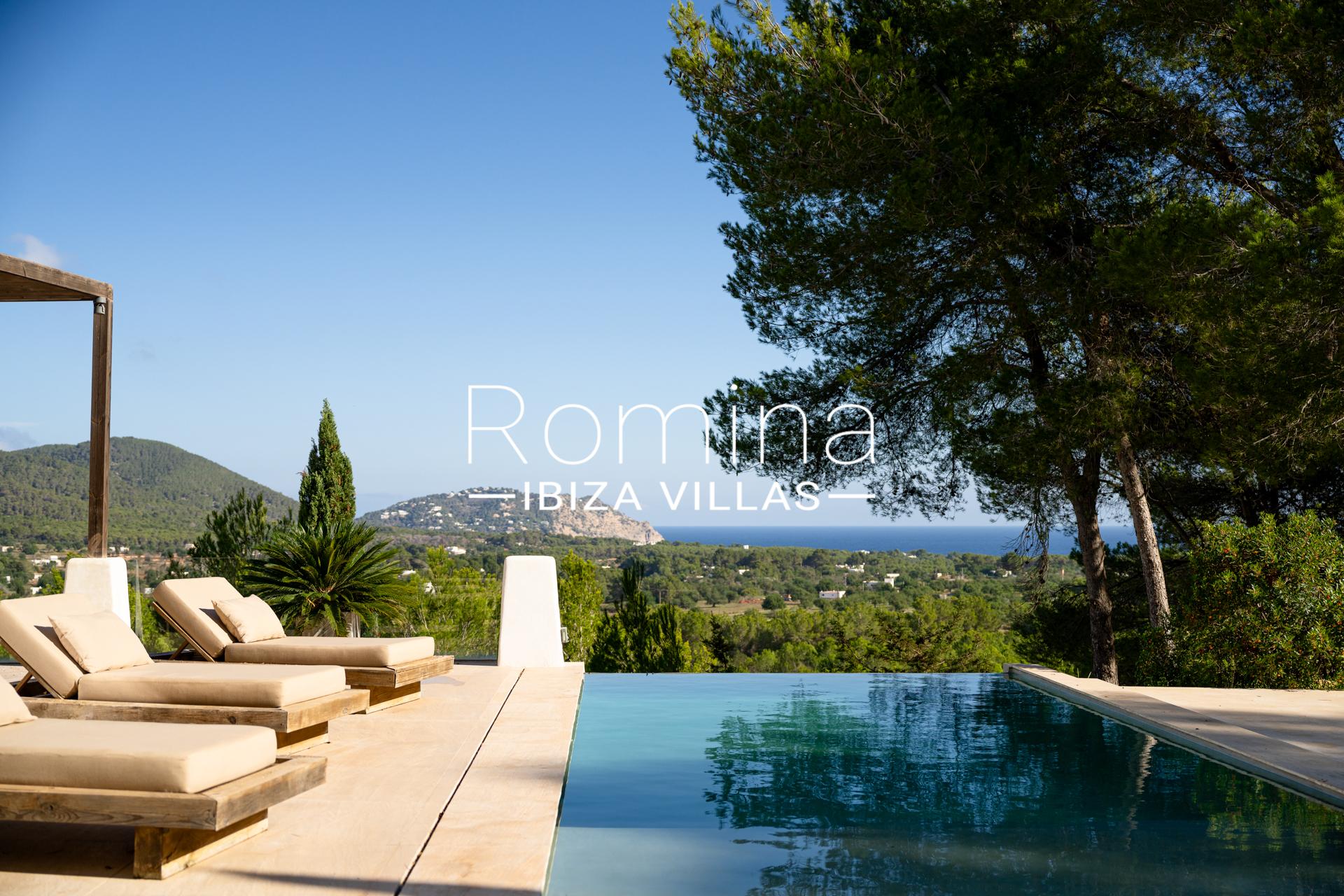 RV5399-24 VILLA CORINTHE