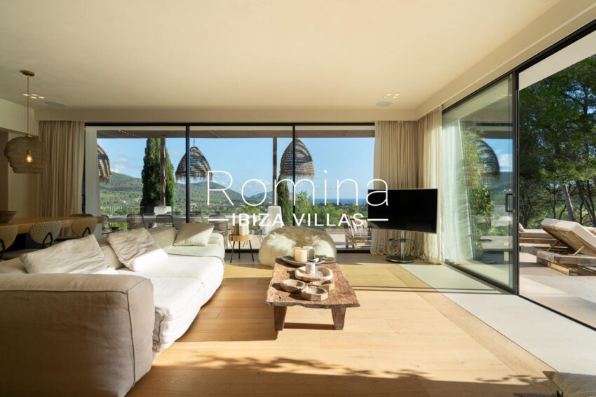 Exceptional Modern Finca with Sea Views and Complete Privacy (15)