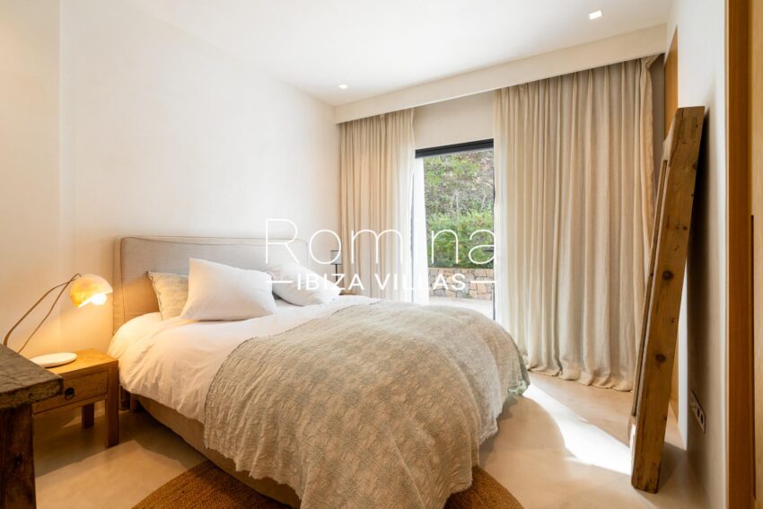 Exceptional Modern Finca with Sea Views and Complete Privacy (24)