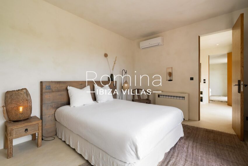 Exceptional Modern Finca with Sea Views and Complete Privacy (31)