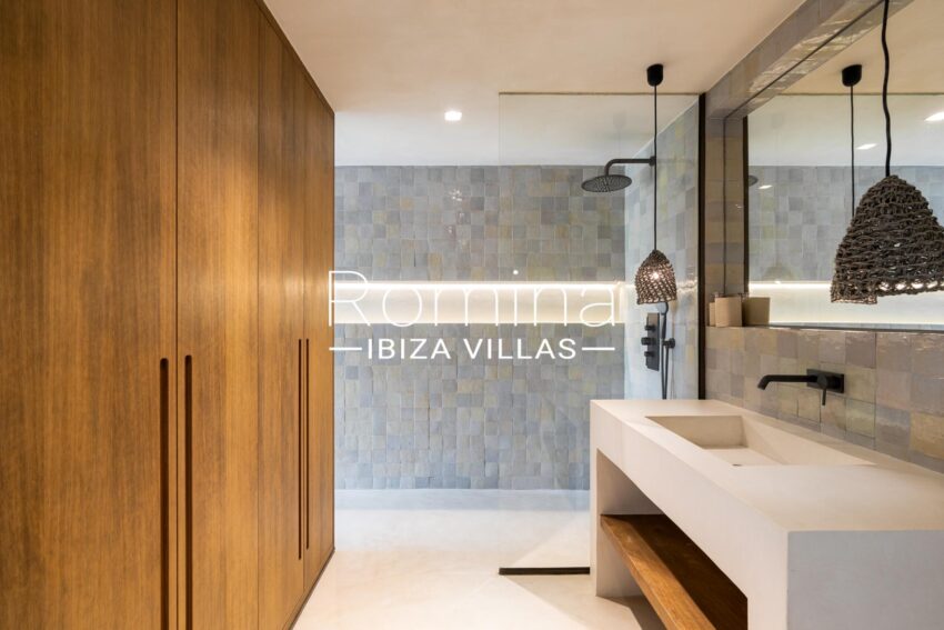 Exceptional Modern Finca with Sea Views and Complete Privacy (37)